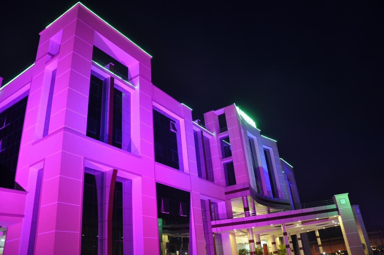 Gardenia Hotel Spa & Resort Haridwar Exterior photo